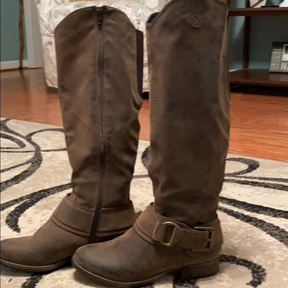 Ladies boots
